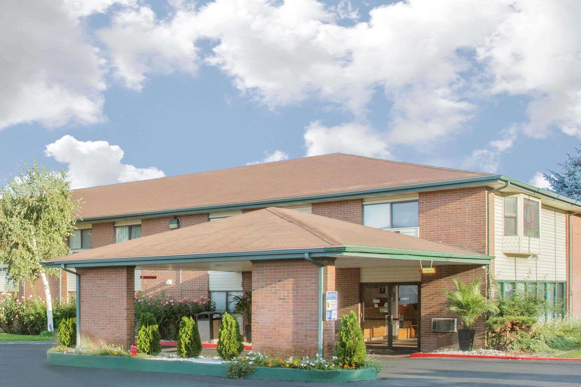 Super 8 By Wyndham Provo Byu Orem Εξωτερικό φωτογραφία